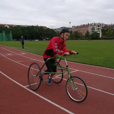 Nikolaj på sin framerunner på Berlin's atletikstadion i 2018